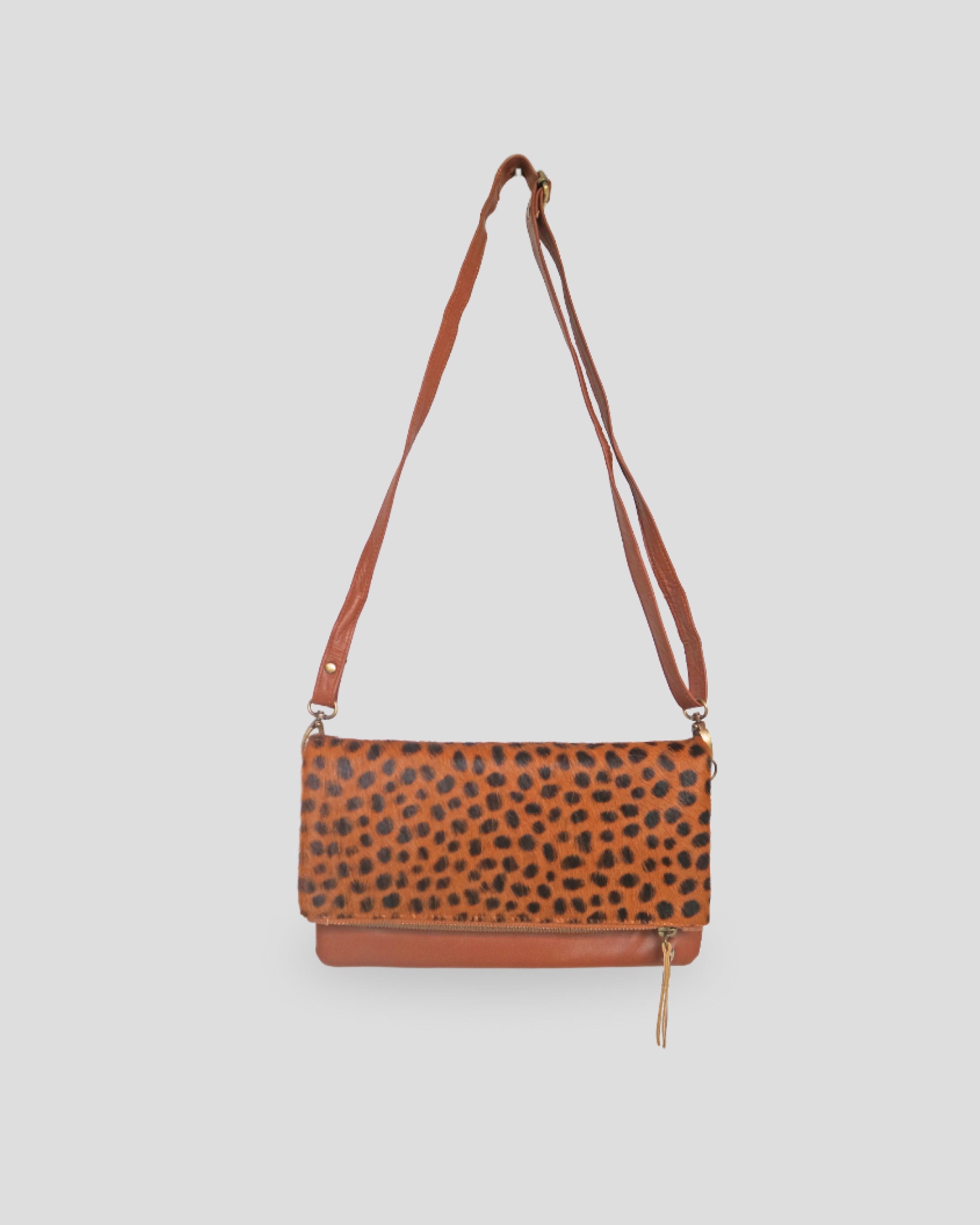 Bulu motif sling bag